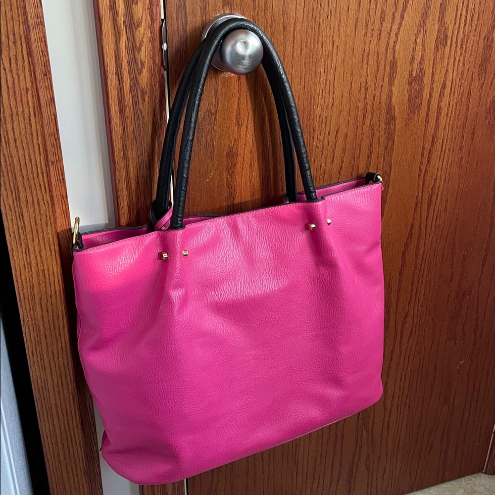 Large Pink Purse - Picture 12 of 13